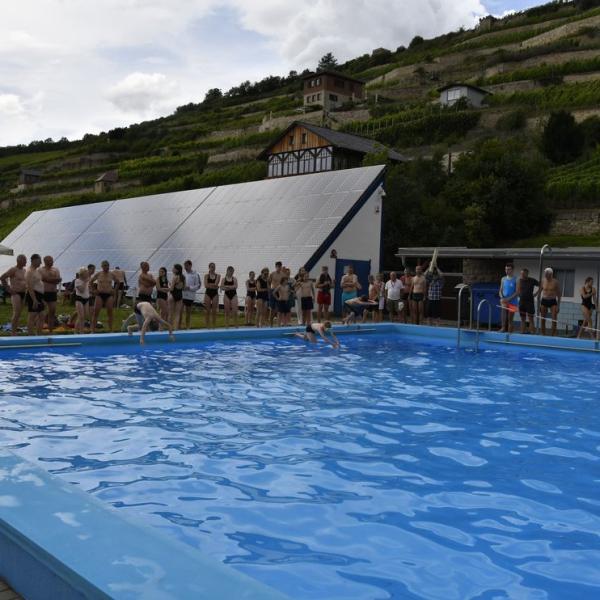Der Schwimmwettkampf Im Schonen Freyburger Freibad 12 