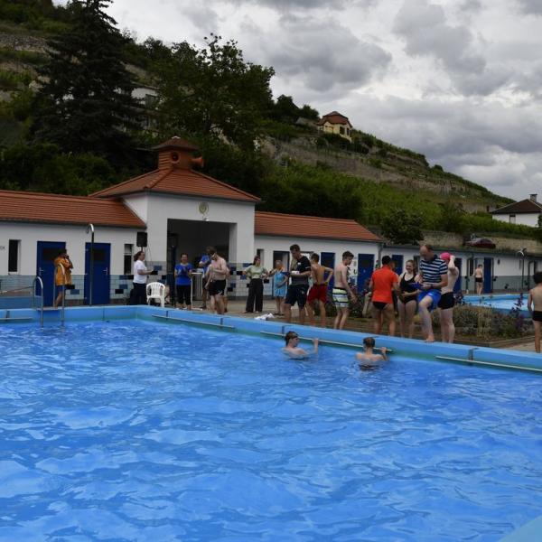 Der Schwimmwettkampf Im Schonen Freyburger Freibad 33 